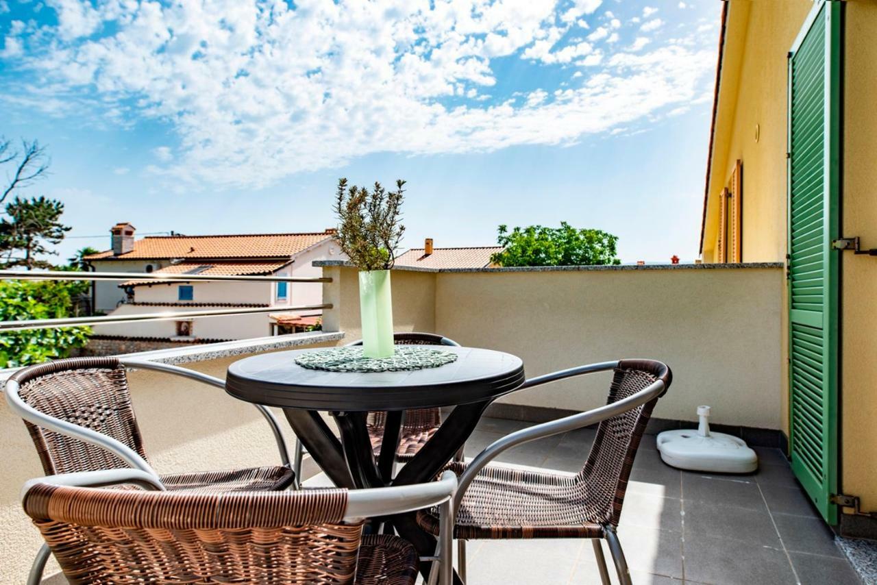Lavanda Apartments&Studios Пинезичи Экстерьер фото
