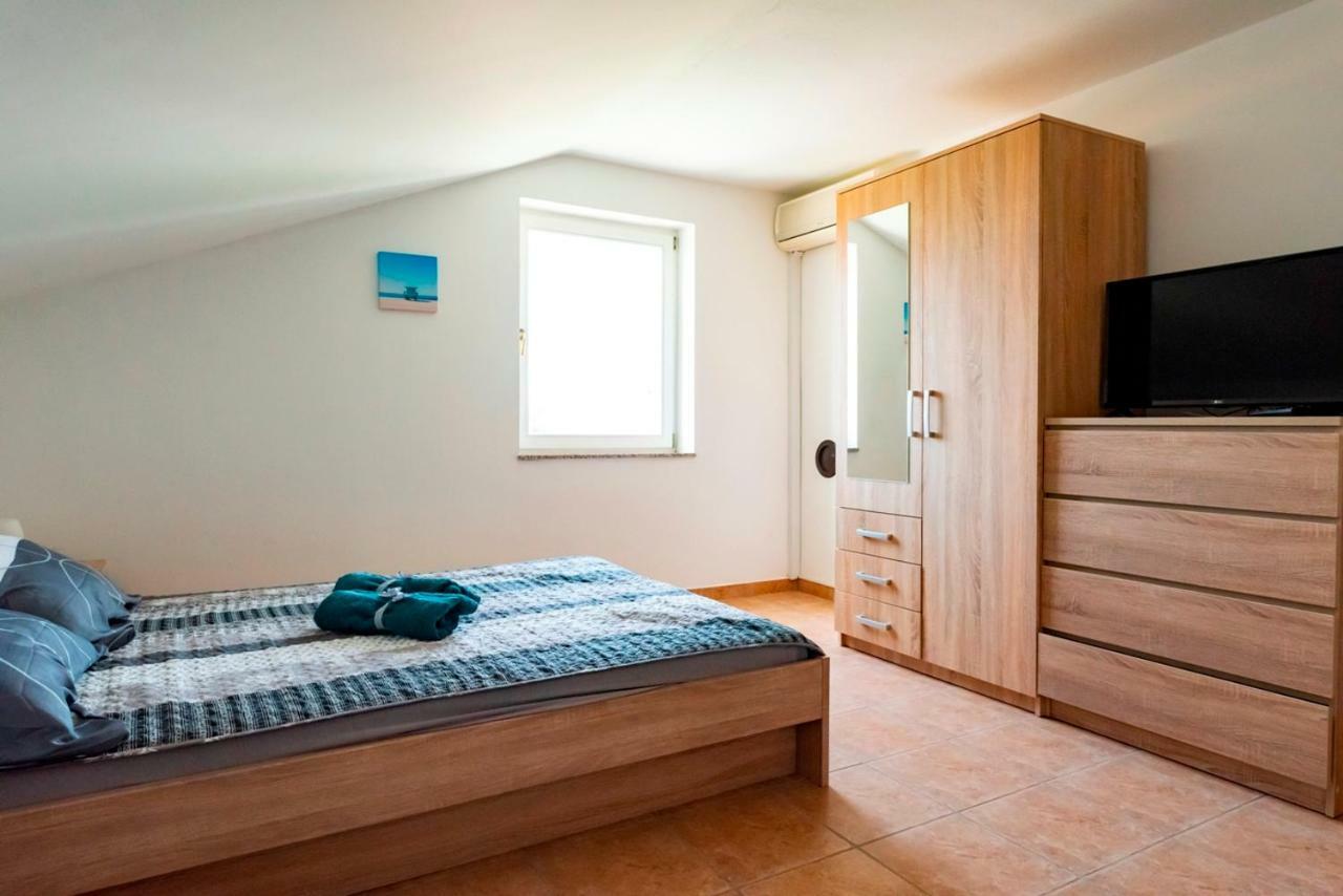 Lavanda Apartments&Studios Пинезичи Экстерьер фото