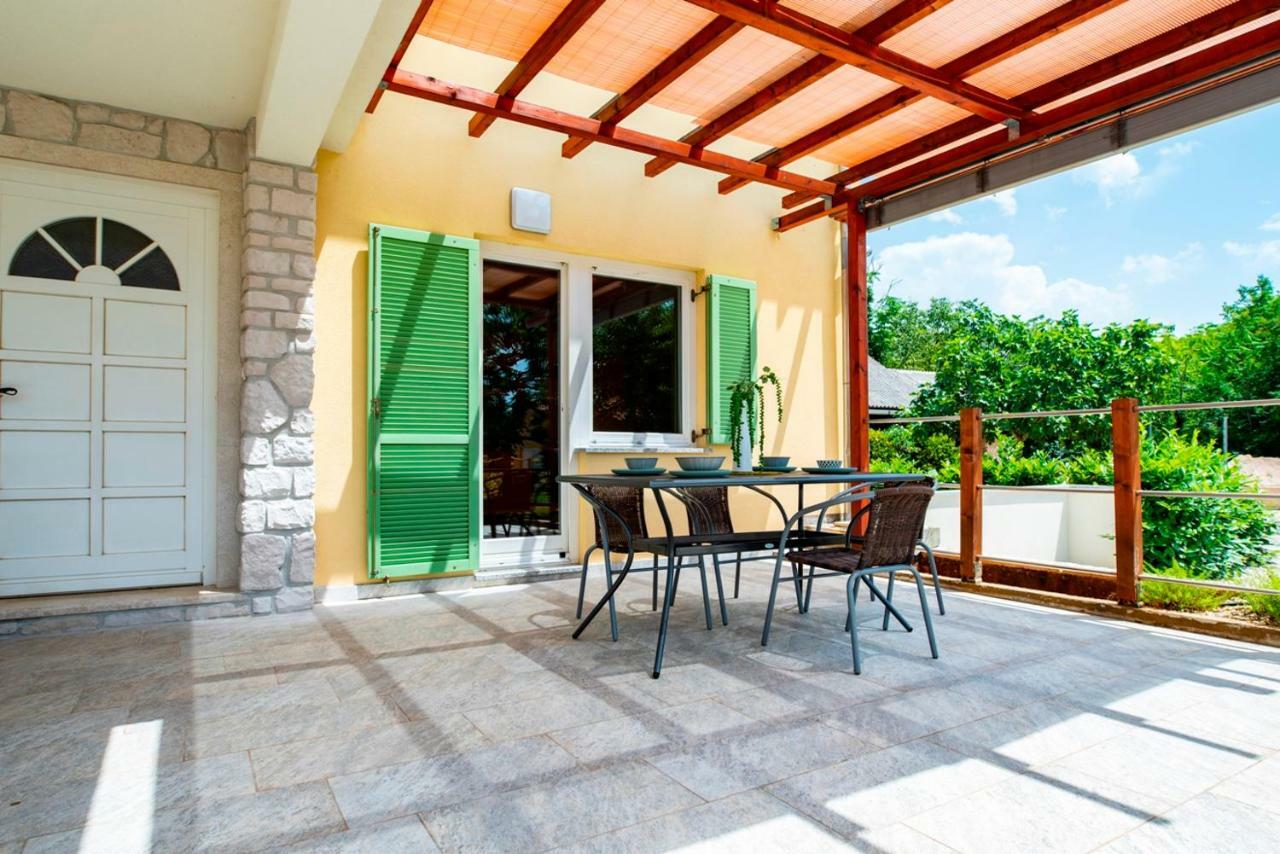 Lavanda Apartments&Studios Пинезичи Экстерьер фото