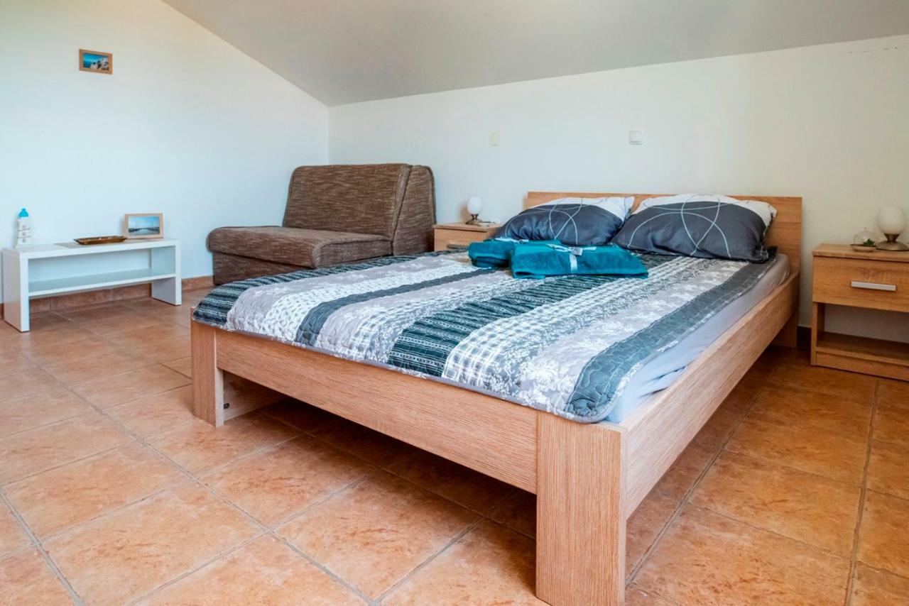 Lavanda Apartments&Studios Пинезичи Экстерьер фото