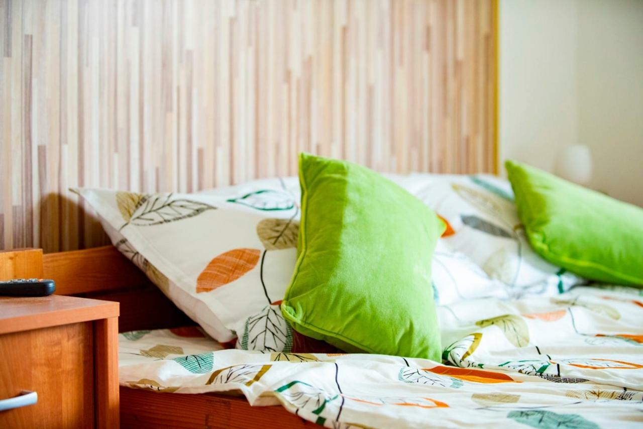 Lavanda Apartments&Studios Пинезичи Экстерьер фото