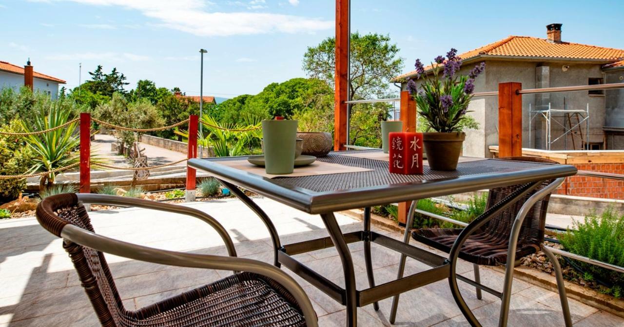 Lavanda Apartments&Studios Пинезичи Экстерьер фото