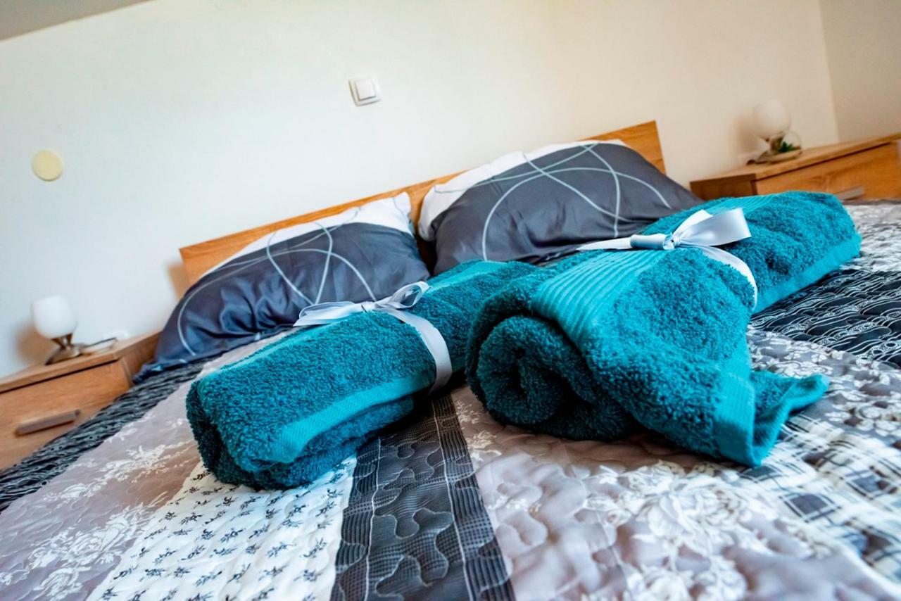 Lavanda Apartments&Studios Пинезичи Экстерьер фото